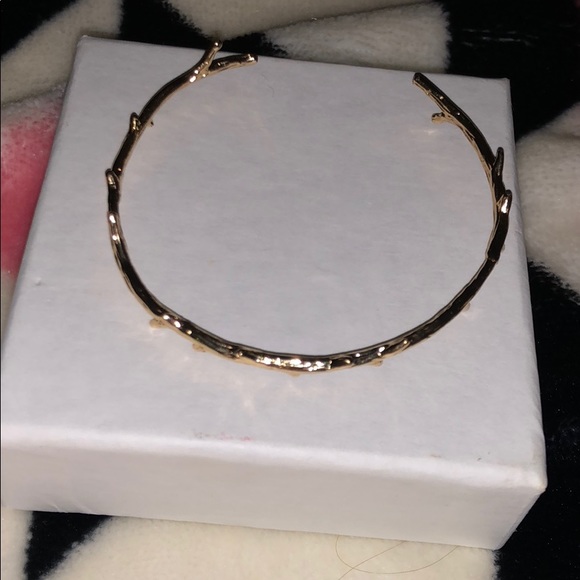 NWOT gold bracelet !! - Picture 2 of 2